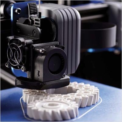 FDM (Fused deposition modeling)