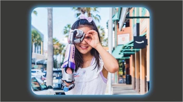 Braccio bionico di Limbitless Solutions