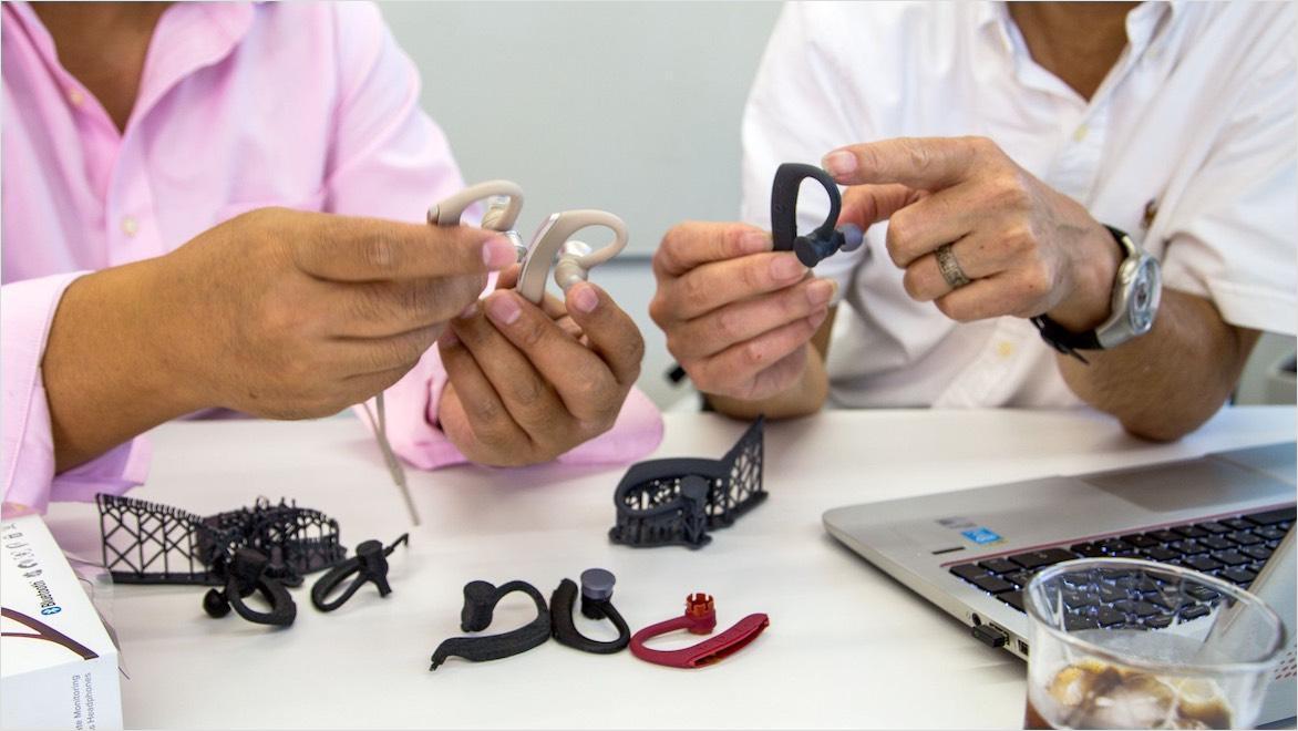 增材制造快速制作原型 3D 打印耳机