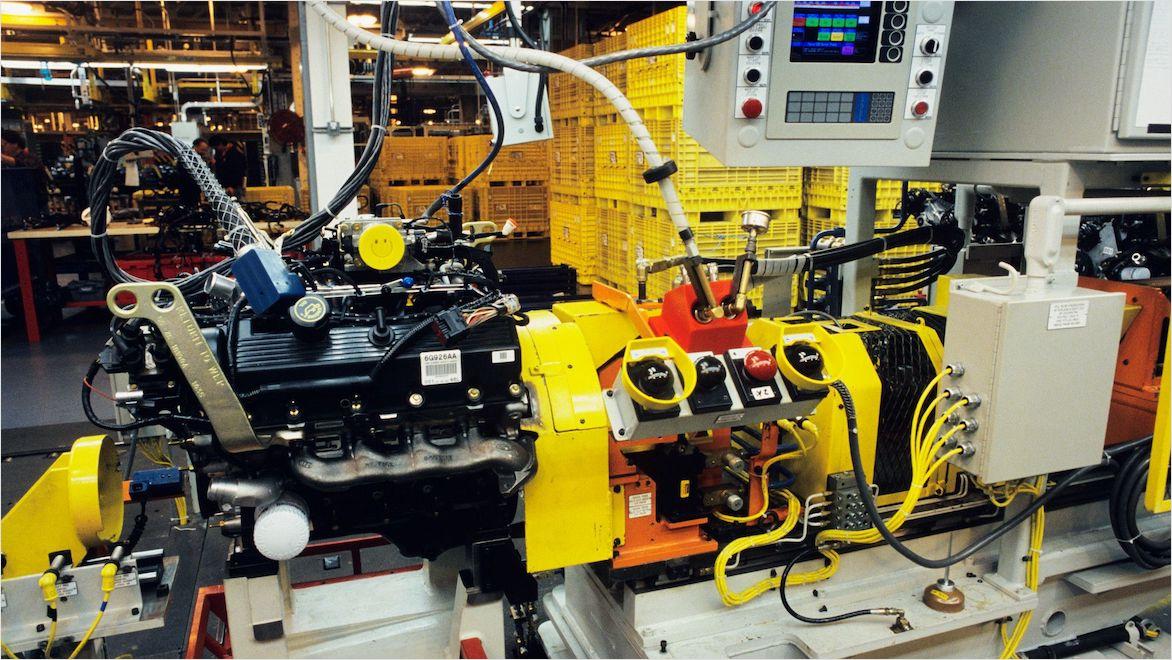 Mechatronic production line for the assembly of automotive engines for light trucks