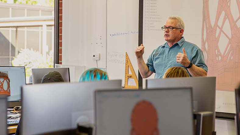 Autodesk Fusion offers on-demand and on-hands trainings via Autodesk University and online webinars.