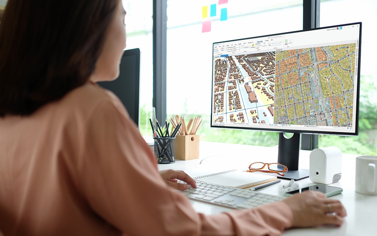 Hydraulic modeling software interface