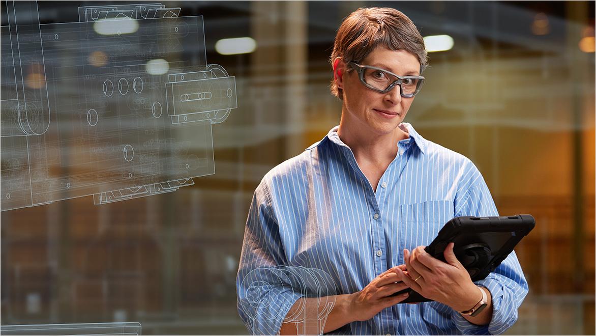 戴着安全眼镜的生产工程师