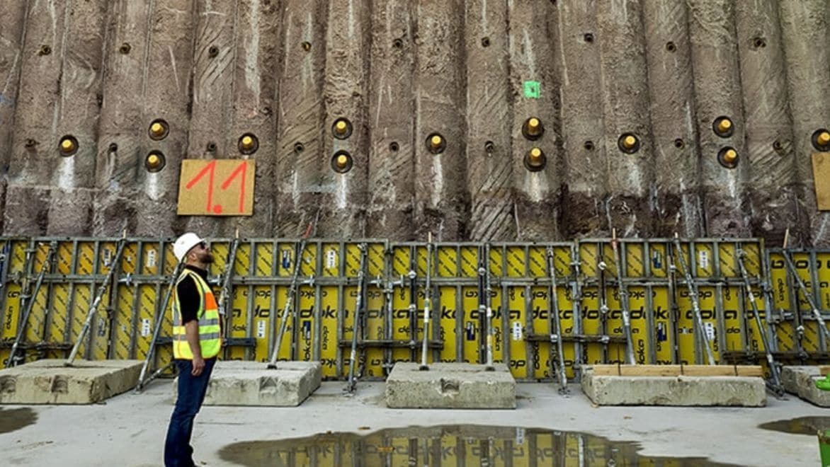 Excabación realizada por Porsche.