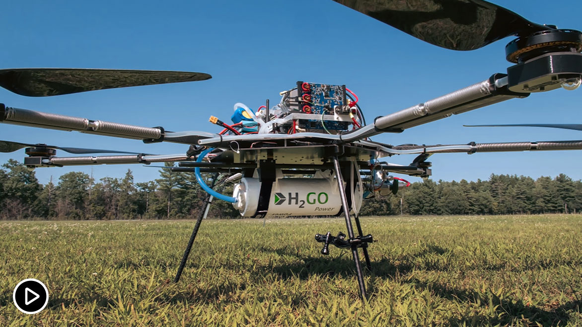 Dron de H2GO Power con un reactor de hidrógeno