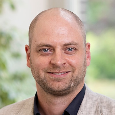 Headshot of Andrew Stanford 