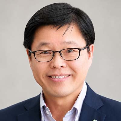 Headshot of YoungGeun Kim 