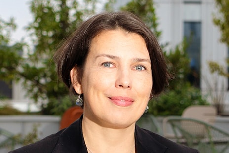 Headshot of Isabelle Spiegel 
