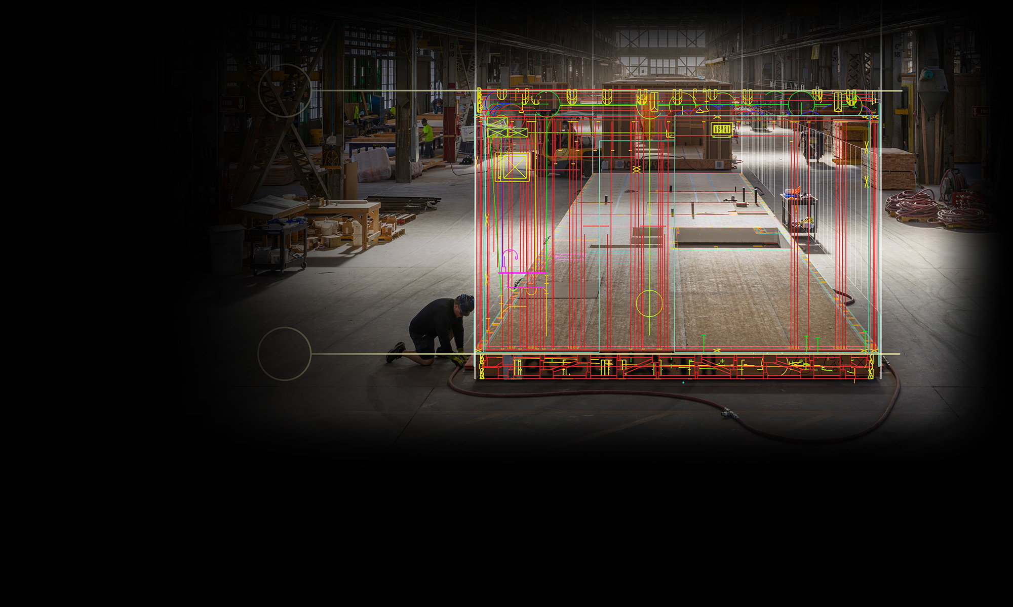 Ein digitaler Entwurf als Overlay über einem im Bau befindlichen Gebäude der Factory_OS-Konstruktionsanlage
