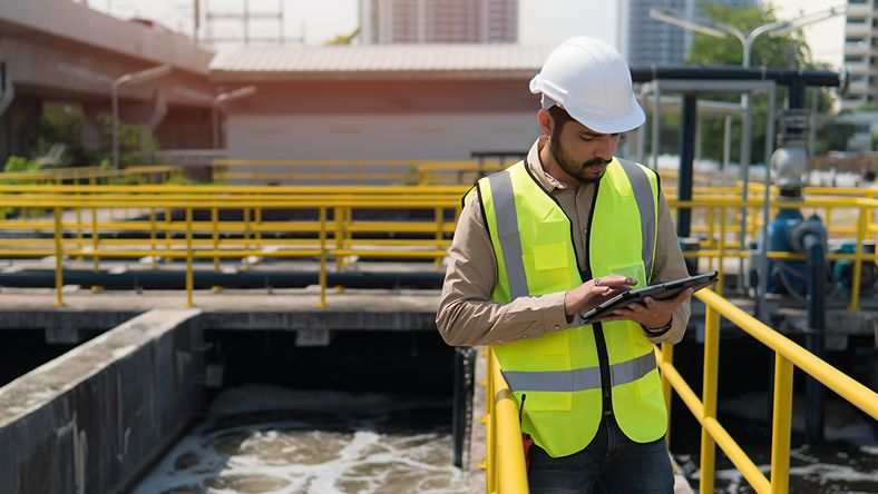 Infrastructure construction manager