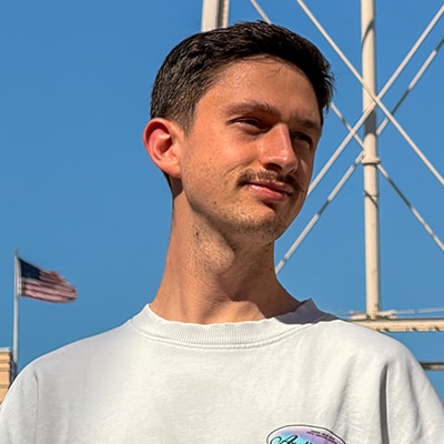 Damien Lagadeuc Headshot