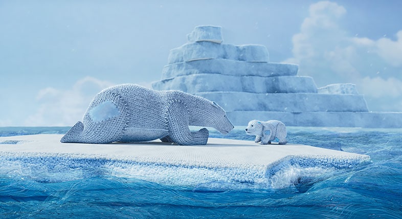 Bir buz örtüsü üzerinde CG anne ve yavru kutup ayıları