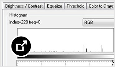 Histogram panel overlaying a vector drawing and geographical images
