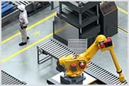 Autodesk Factory Design Utilities で設置した、製品を製造・輸送するための工場設備
