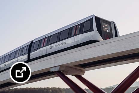 测试轨道上的 Max Bögl TSB 磁悬浮列车 