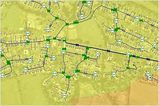 IWLive Pro shows a map, a run manager with completed tasks, and reports on hydraulic, cost, and sustainability metrics.